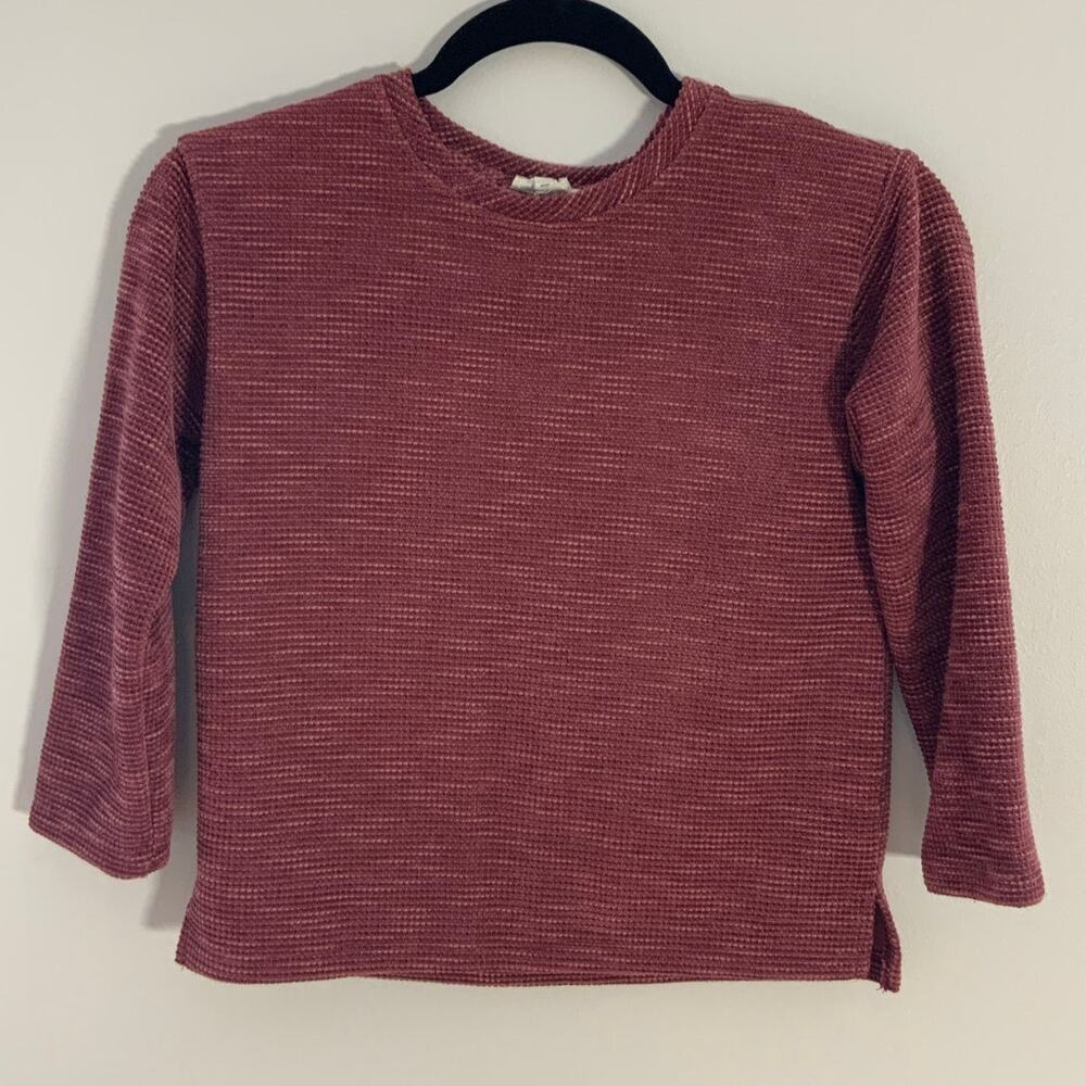 Hayden‎ girl Burgandy shirt size medium